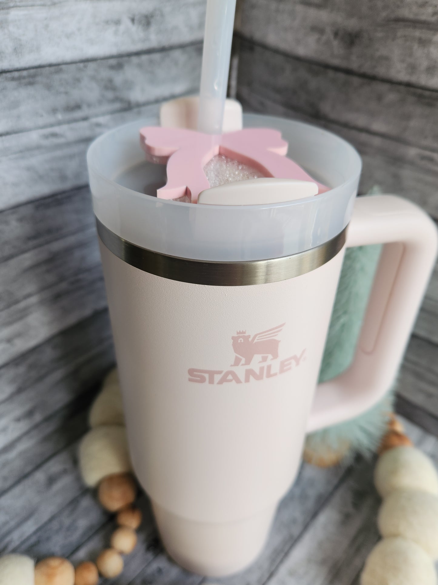 Coquette Bow Stanley Topper