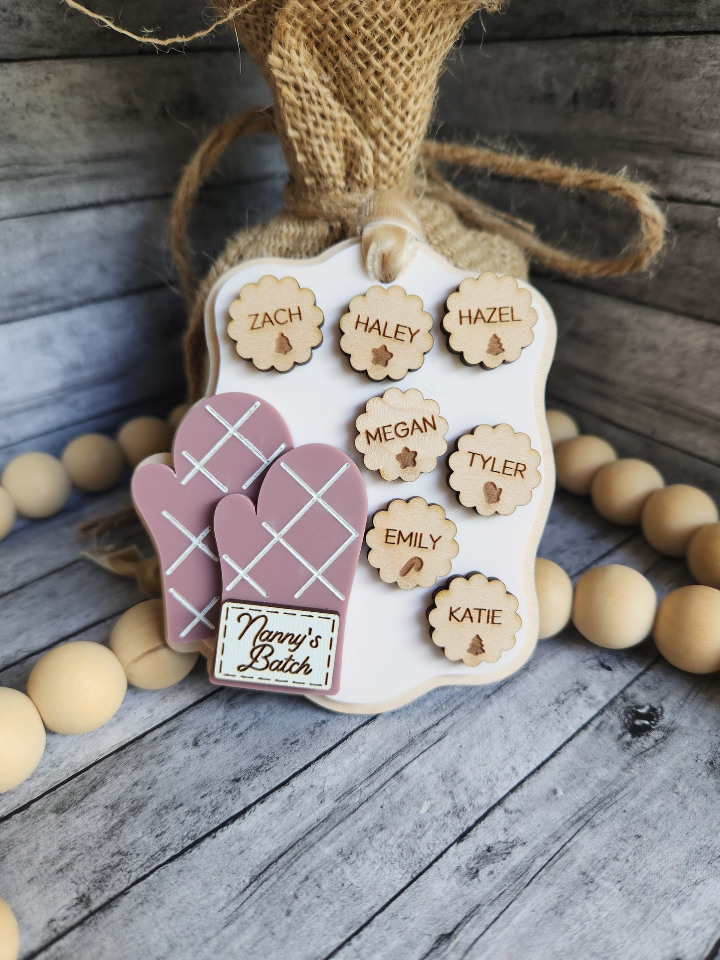 Personalized “Nanny’s Batch” Cookie Ornament