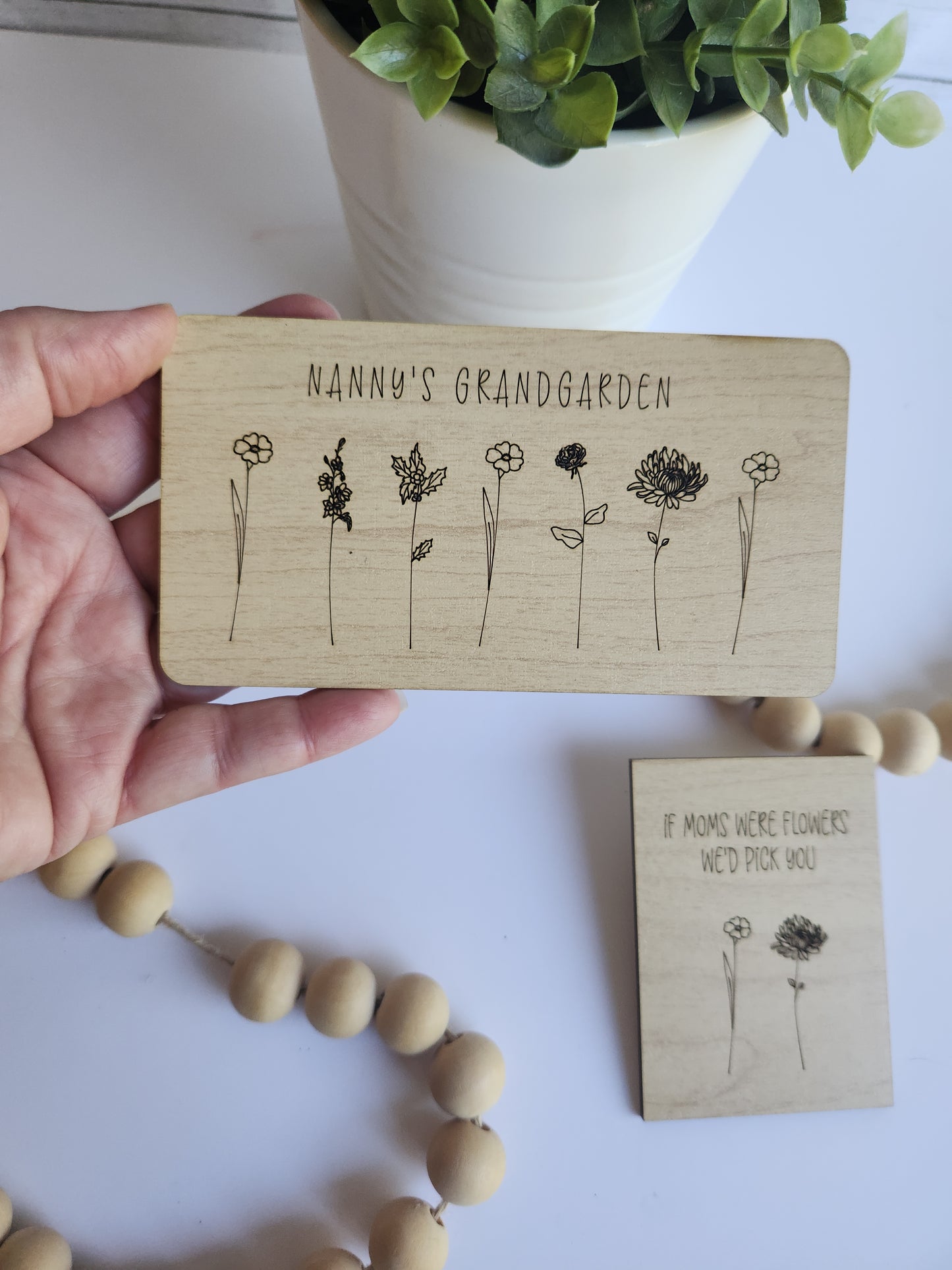 Personalized Birth Flower Magnet | Custom Family Garden Magnet | Mother’s Day Gift for Mom or Grandma